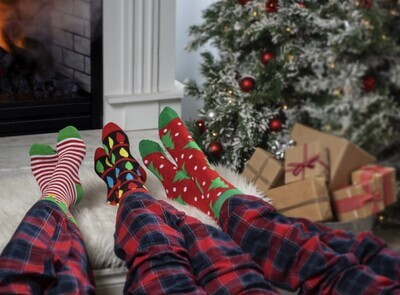 Merry Mistletoe Socks in Ornament+