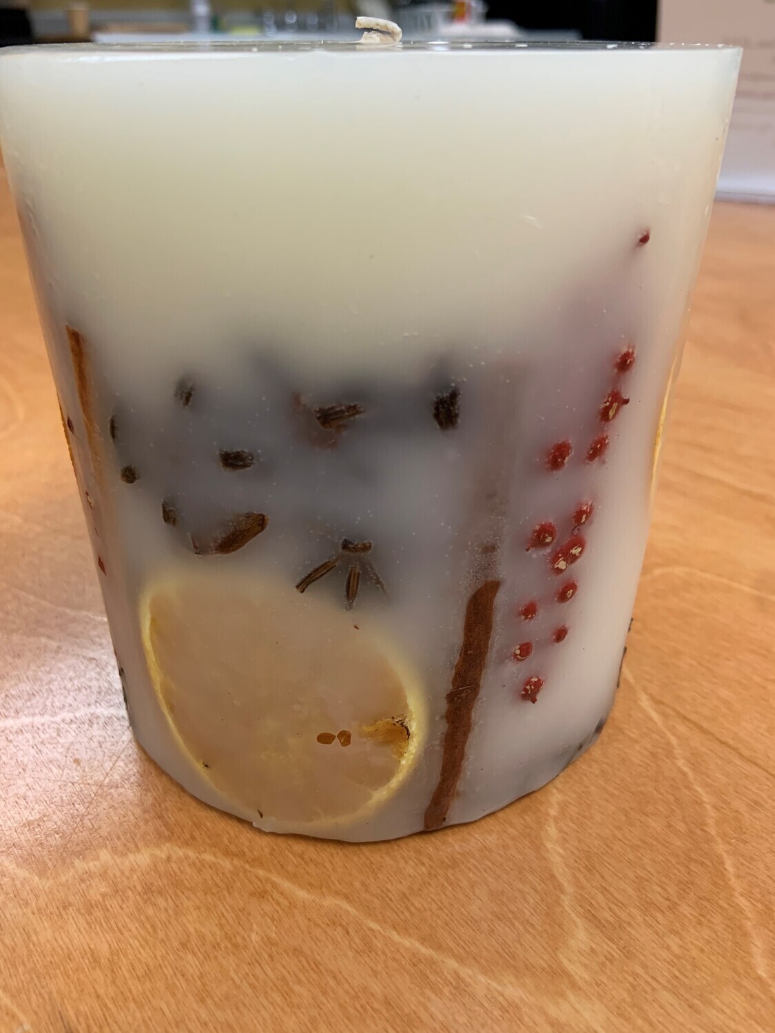 Holiday Memories Botanical Candle