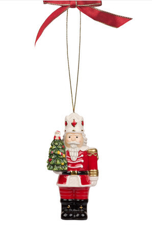 Nutcracker with tree Orn