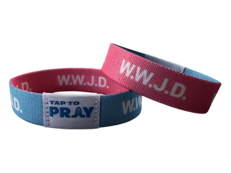 Versible Tap to Pray Blue/Pink WWJD Wristband Small