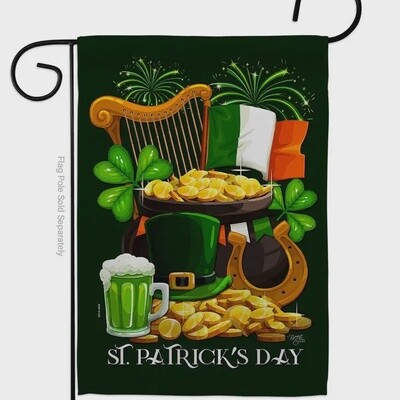 Lucky Irish Way St Patrick Horseshoes Garden Flag
