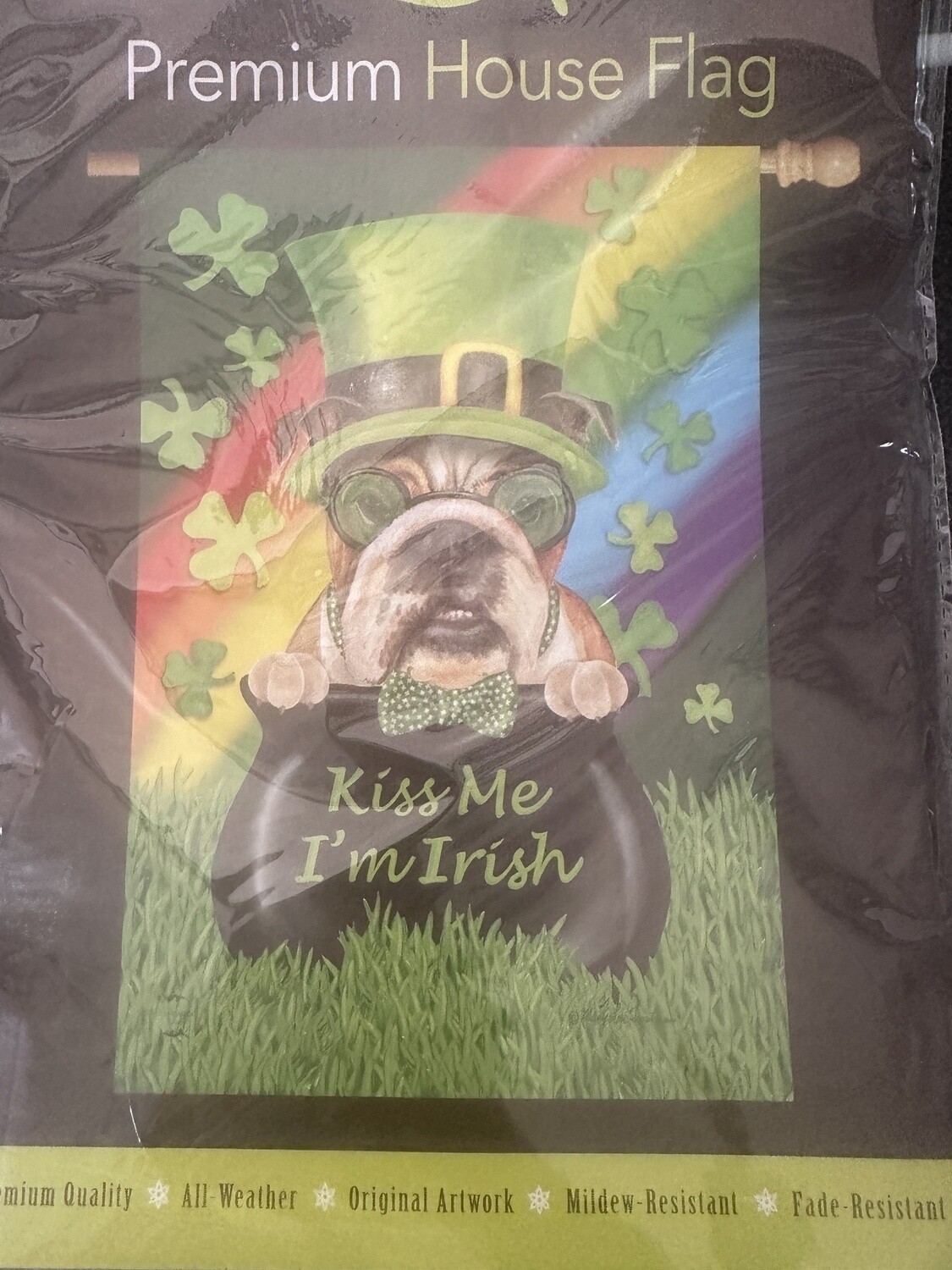 Kiss Me I&#39;m Irish Dog House Flag