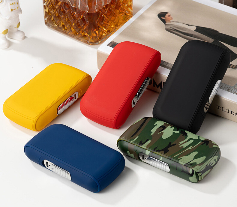 Compact Smoking Case with Electric Lighter