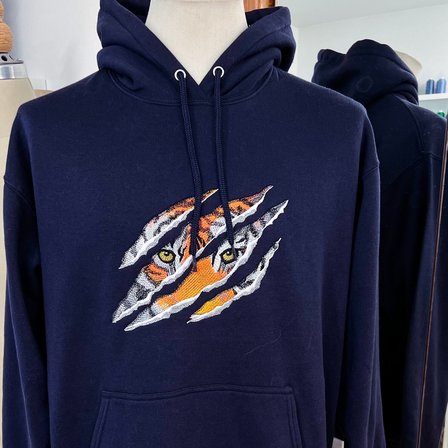 Embroidered Hoodie «Tiger »