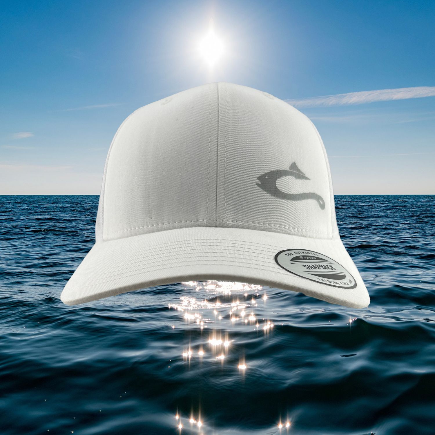 WHITE REFLECTIVE LOGO TRUCKER WHITE REFLECTIVE LOGO TRUCKER