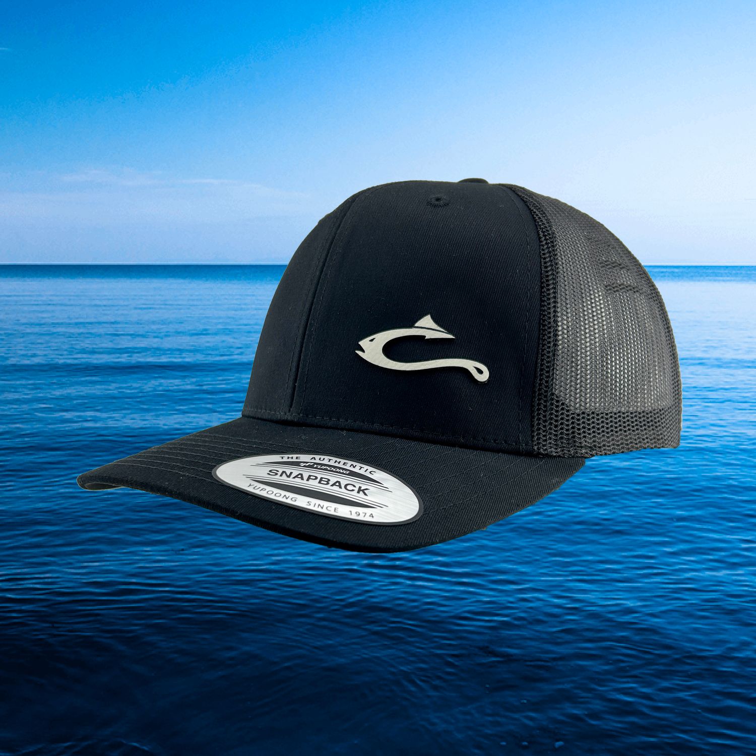 LOGO BLACK TRUCKER LOGO BLACK TRUCKER