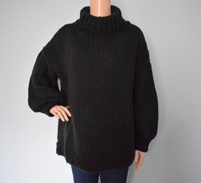 Black Knit Turtleneck Sweater (XXL)