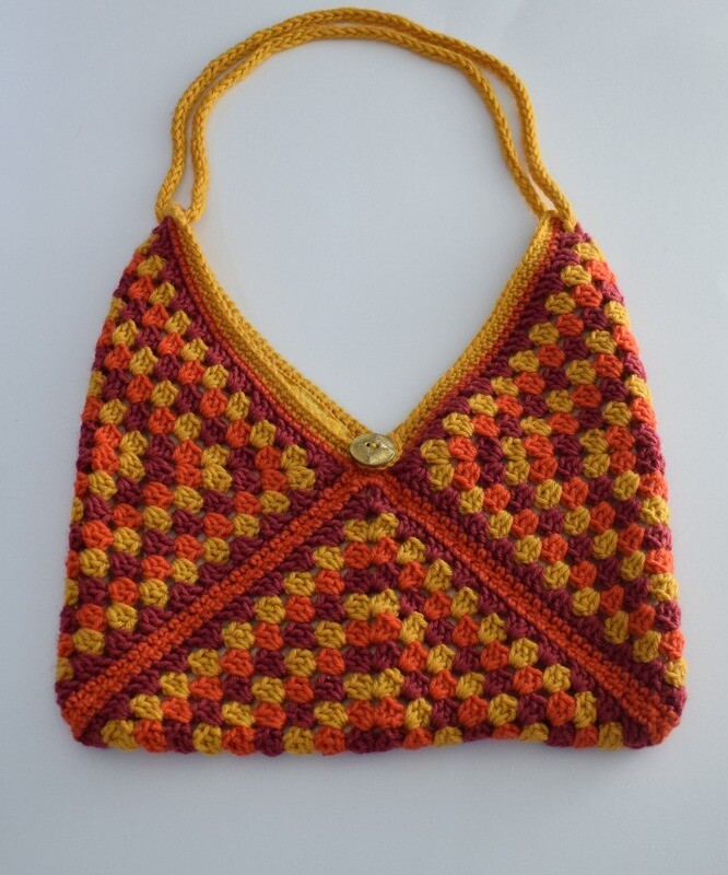 Granny Square Triangle Purse
