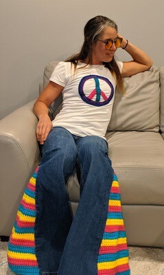 Upcycled Gap T-Shirt with Crochet Cotton Peace Appliqué (S/M)