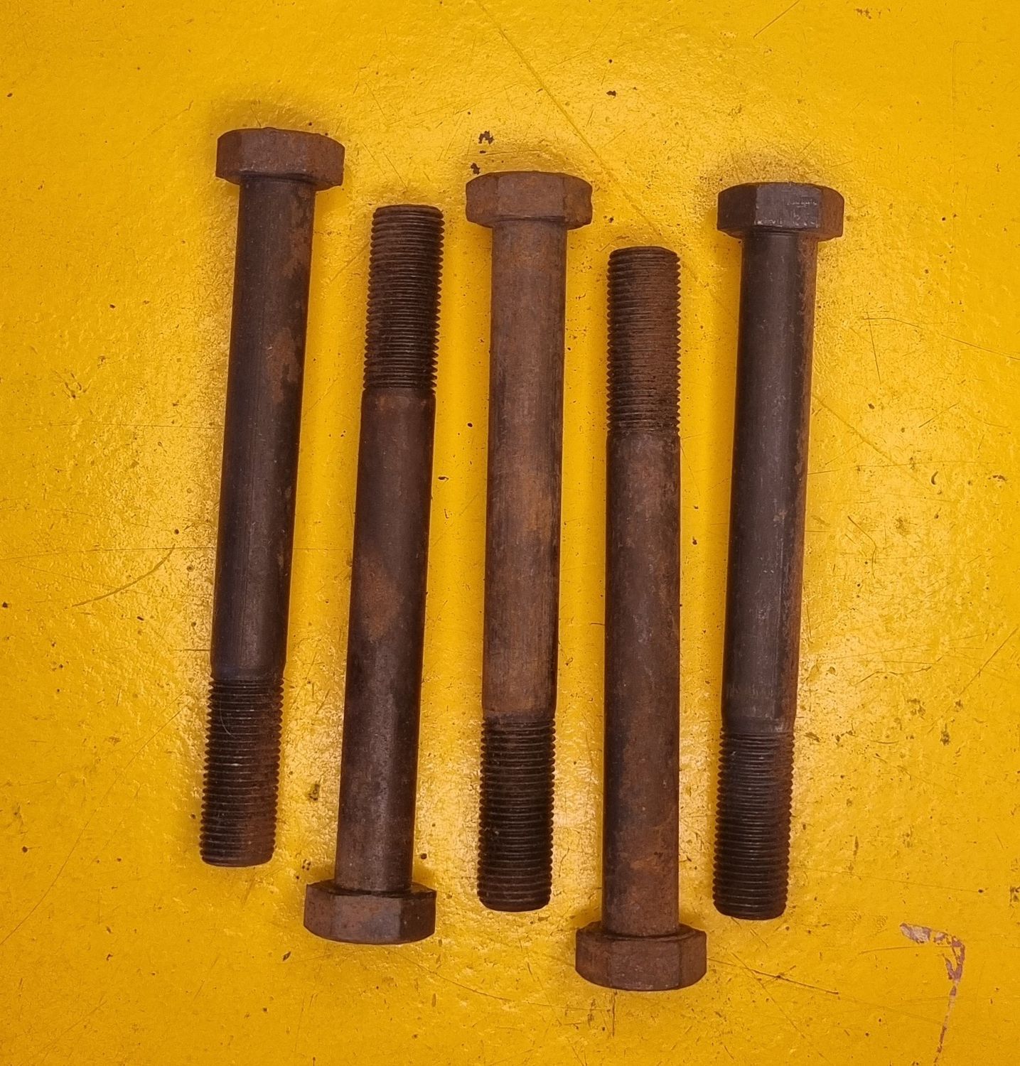 BOLT 1/2X4.1/2 UNF GR5 BLK