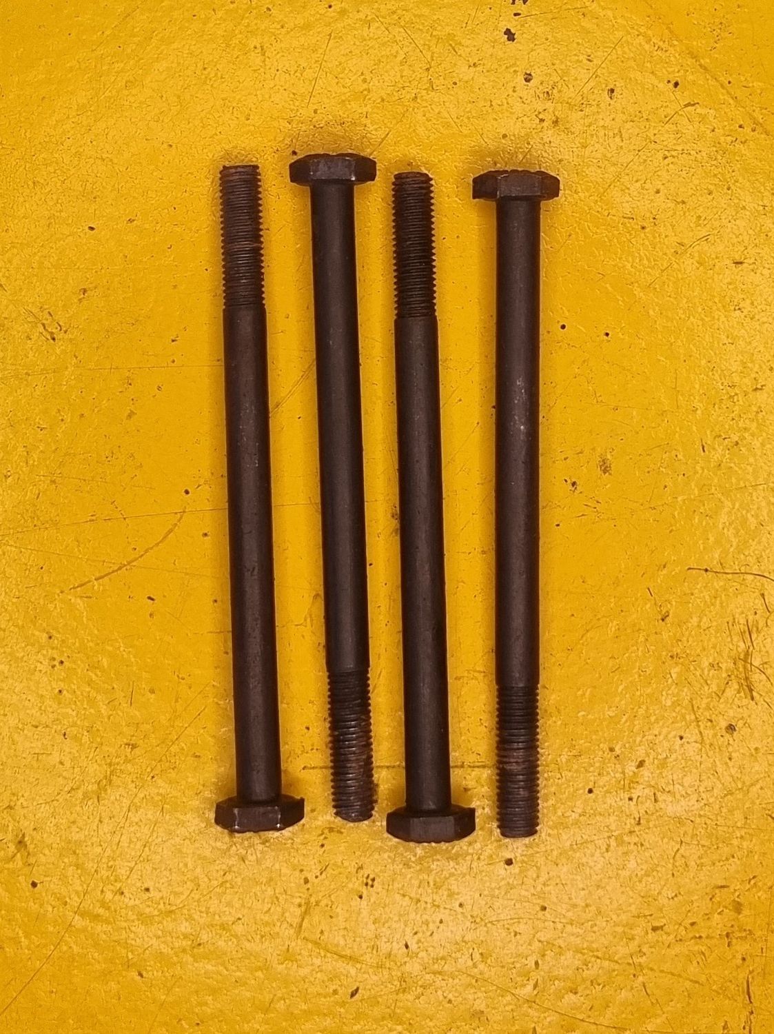 BOLT 1/4X3.1/2 UNF GR5 BLK