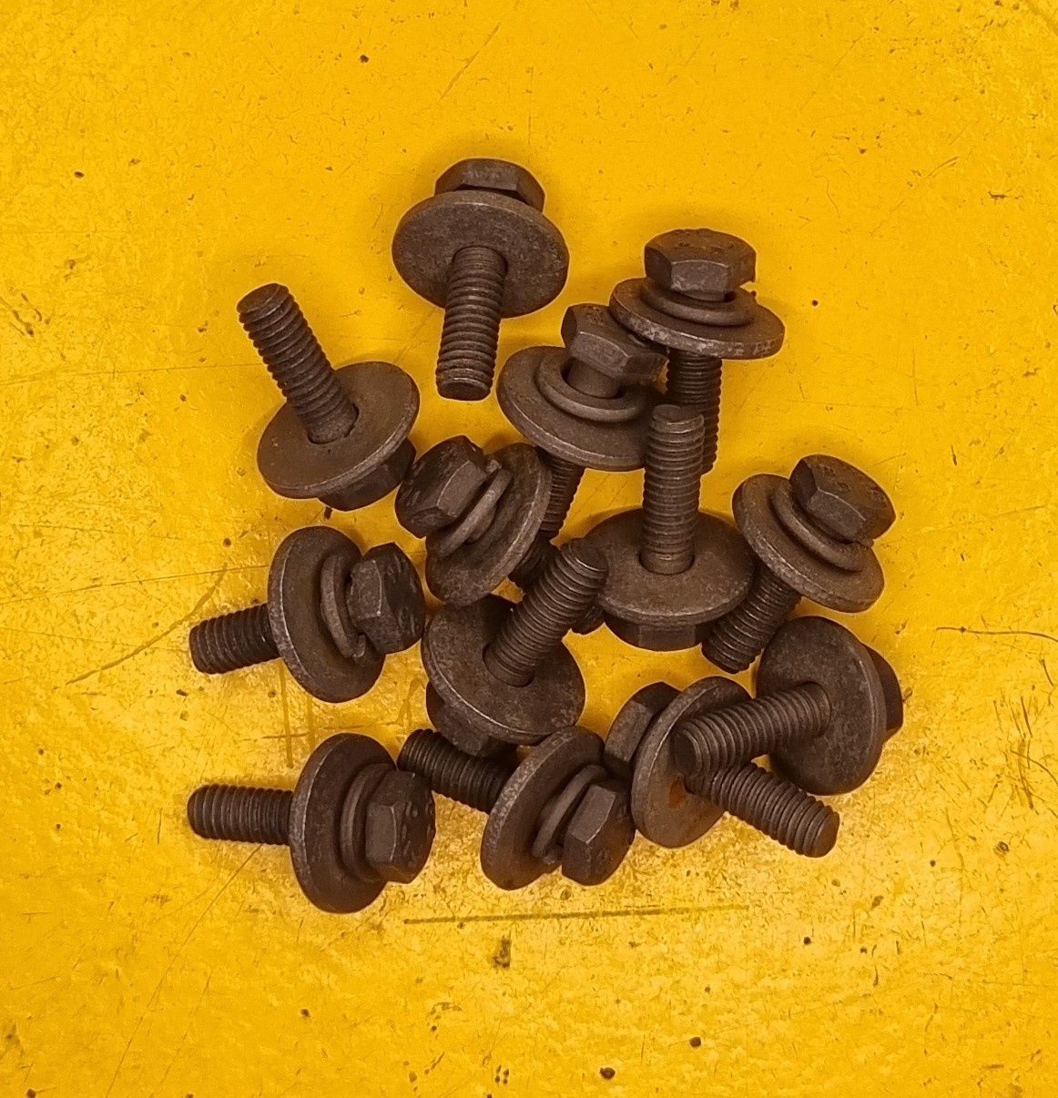 BOLT M6X20 PA  BLACK 8.8