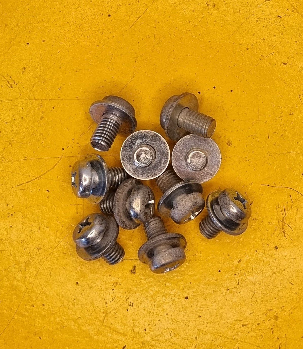 BOLT M8X14 BUTTON HEAD PA PHILLIPS ZINC