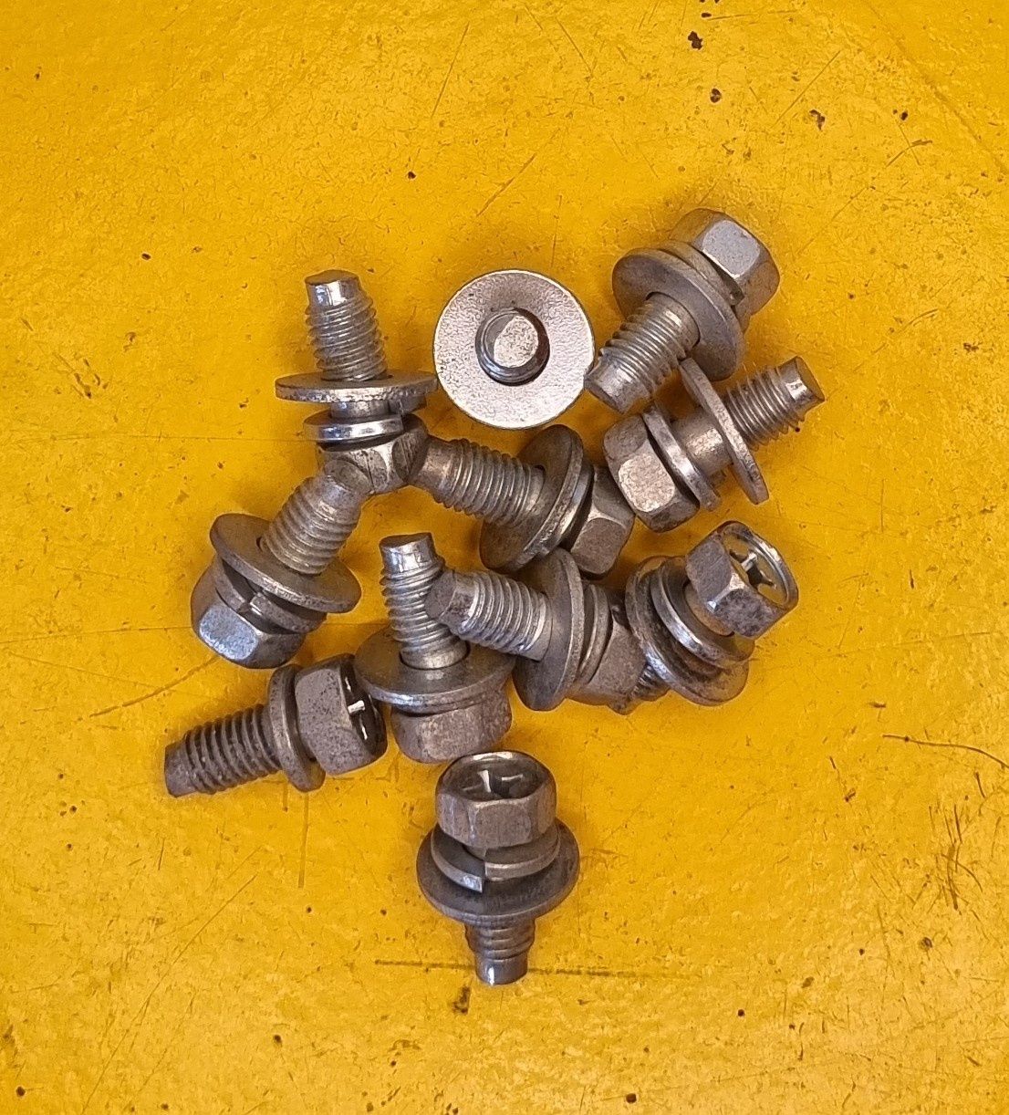 BOLT M8X16 PA LOC POZZI ZINC