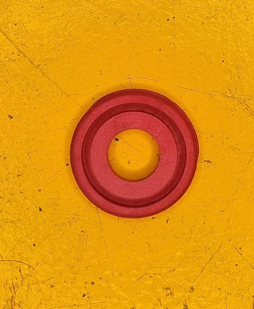 PLASTIC CAP RED 38mm 16mm Internal