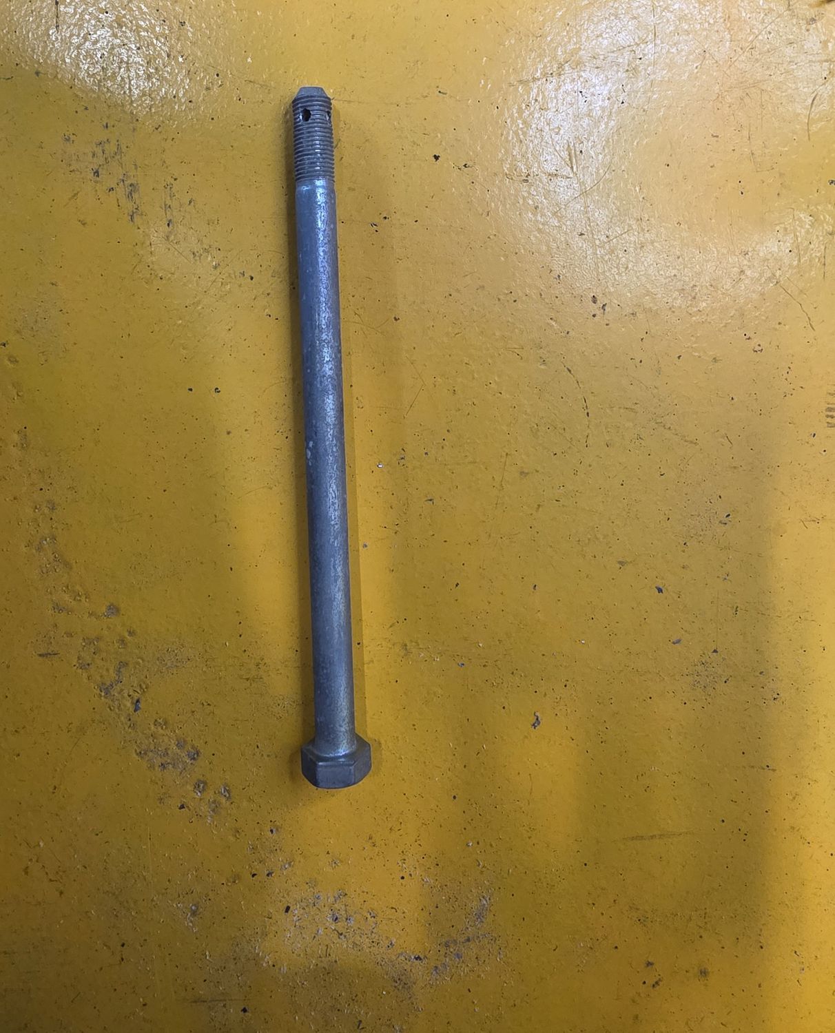 BOLT AXLE M12X190 1.25 EXTRA FINE YZP 10