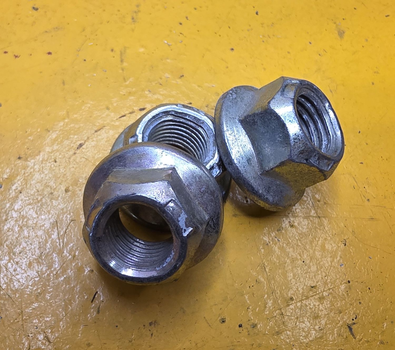 NUT M12 1.5 FINE FLANGE CONE LOCK YZ