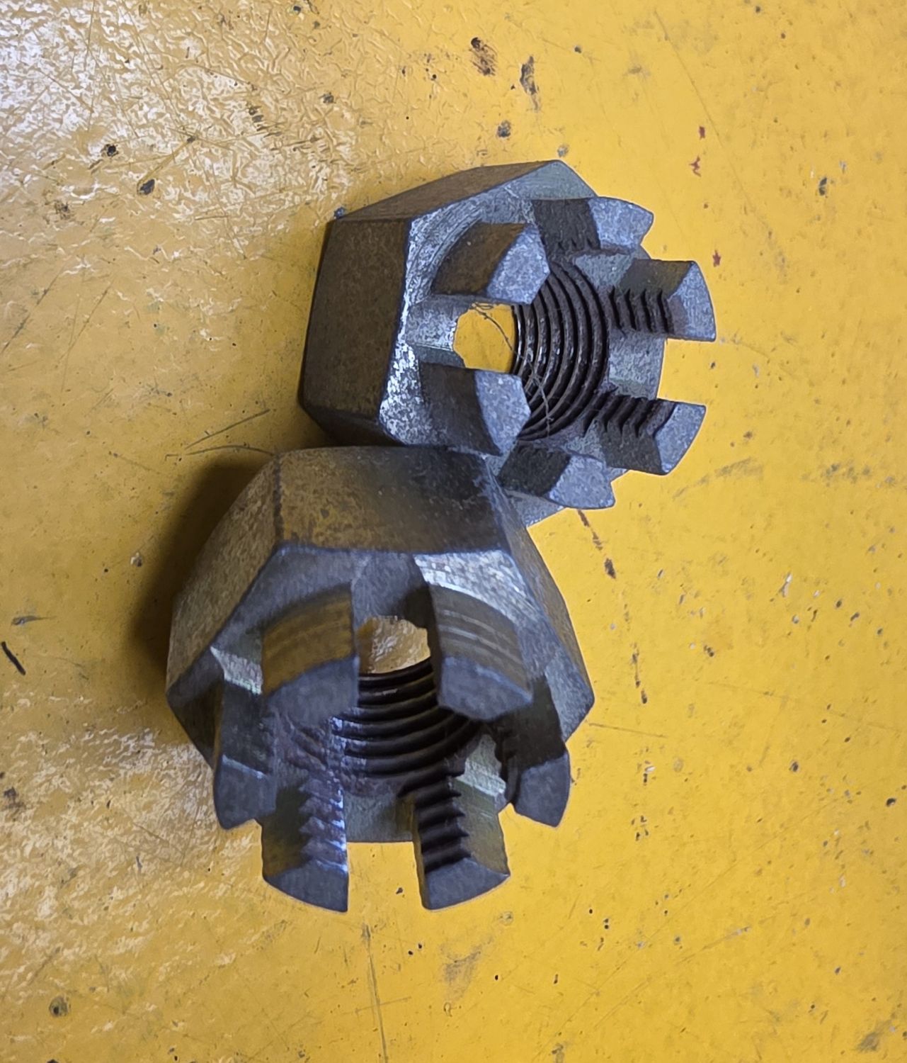 NUT M12 CASTLE 1.25 YZ