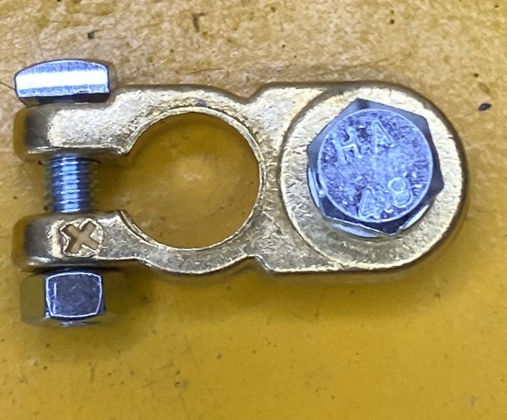 BATTERY TERMINAL POSITIVE 17.5MM POST 10MM HEX BOLT BT19