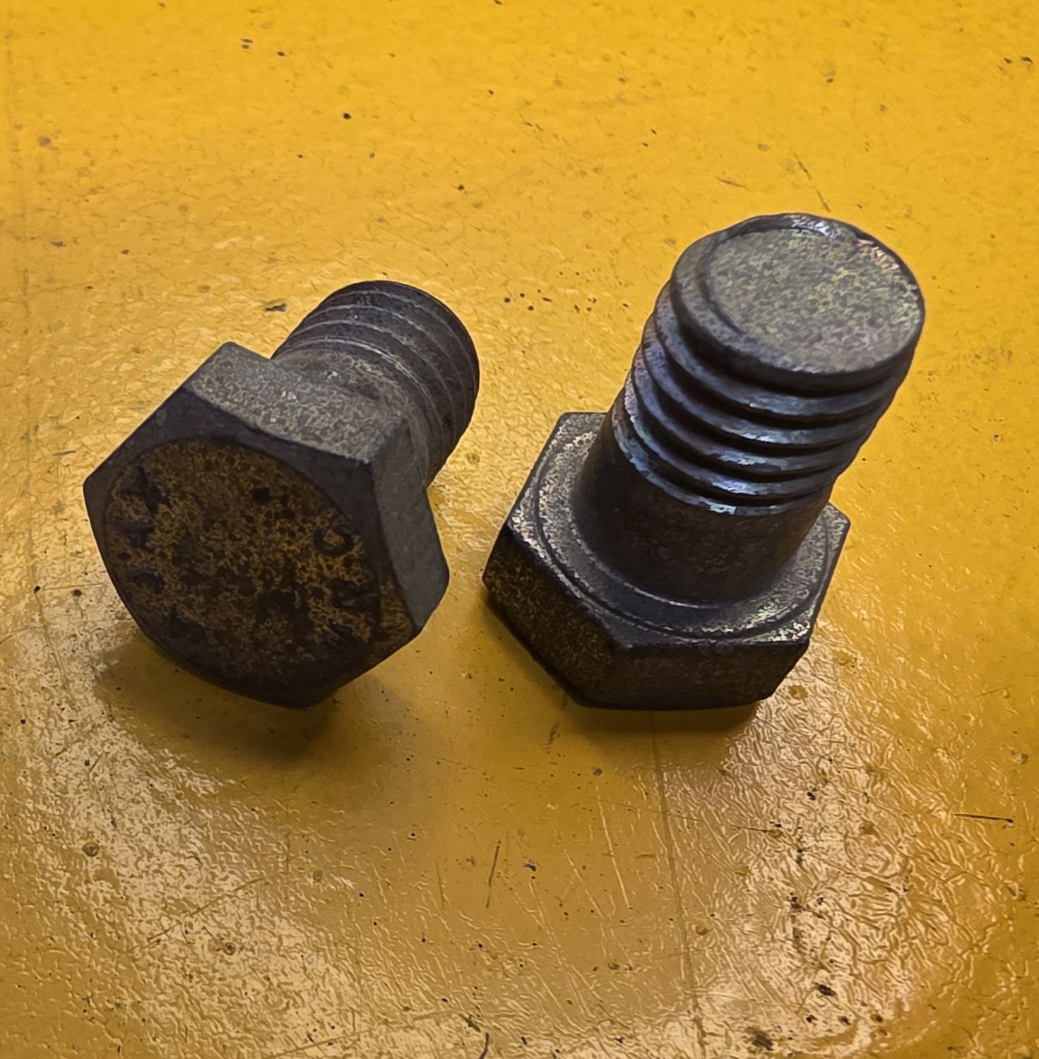 BOLT 9/16X3/4 UNC YZP