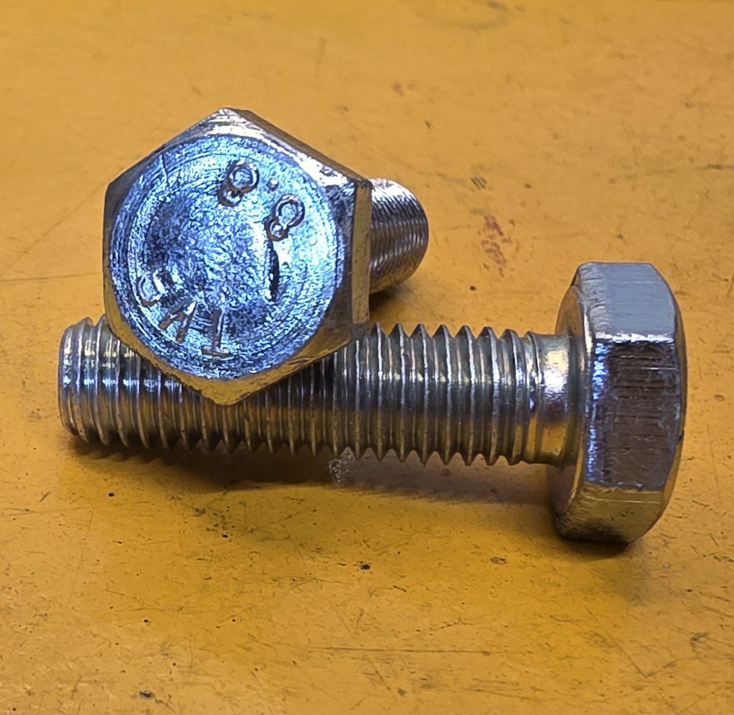 BOLT M10X35 1.5 SET ZINC 8.8