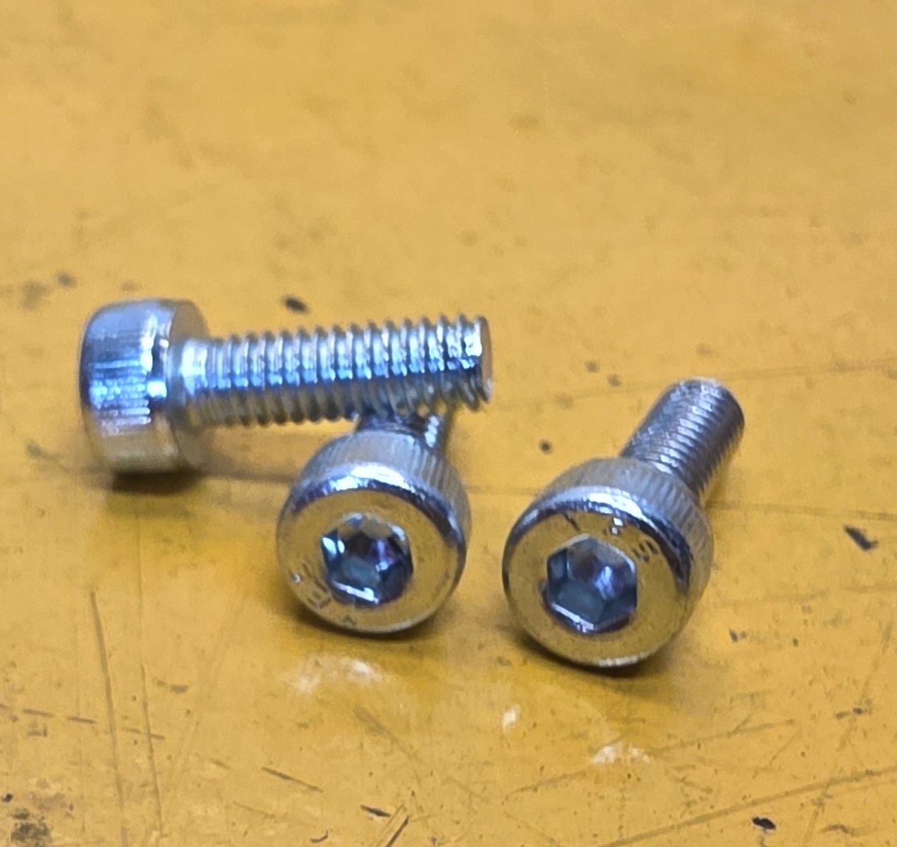 SOCKETHEAD CAPSCREW M4X12 ZINC