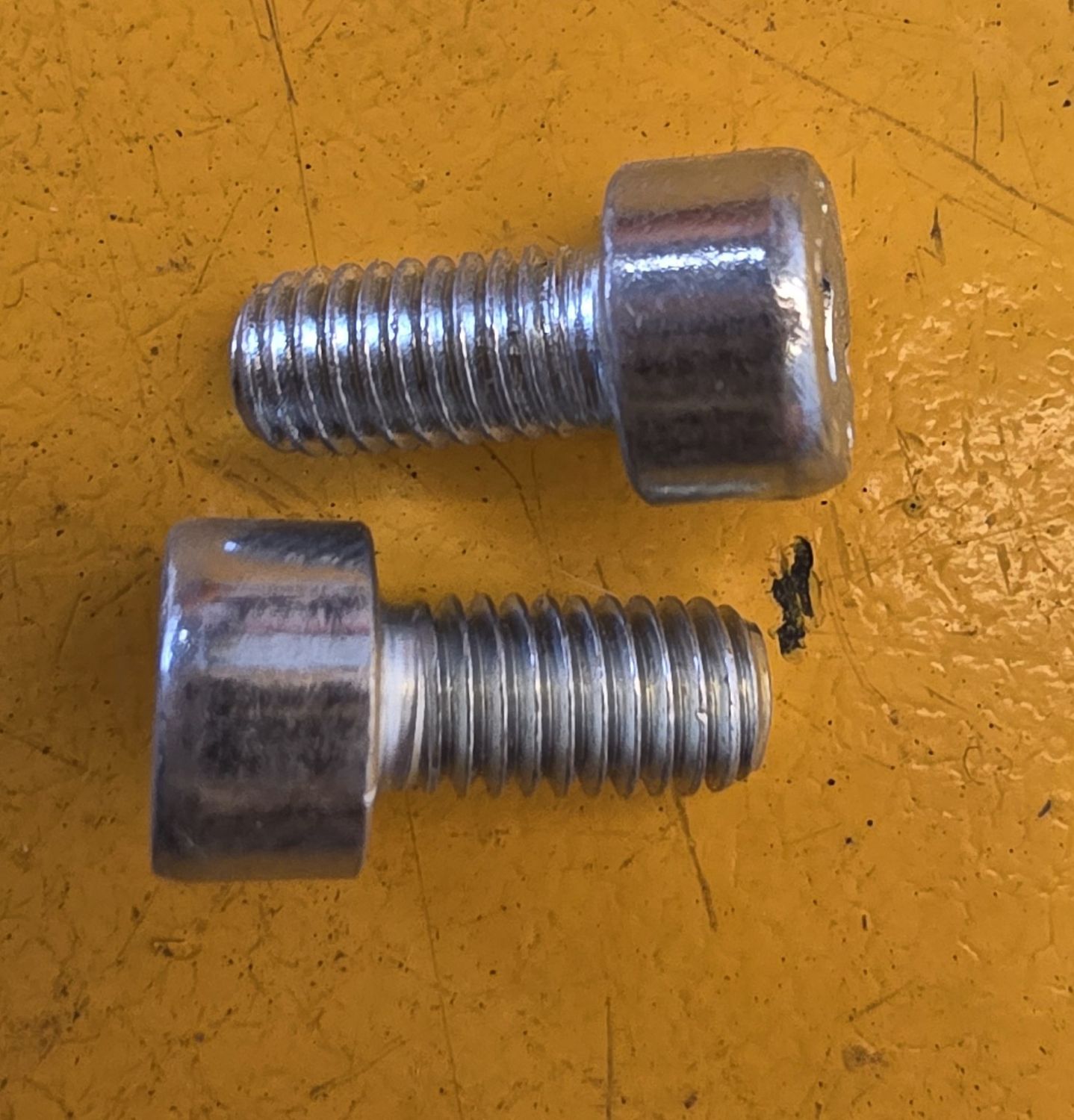 SOCKETHEAD CAPSCREW M5X10 ZINC 8.8