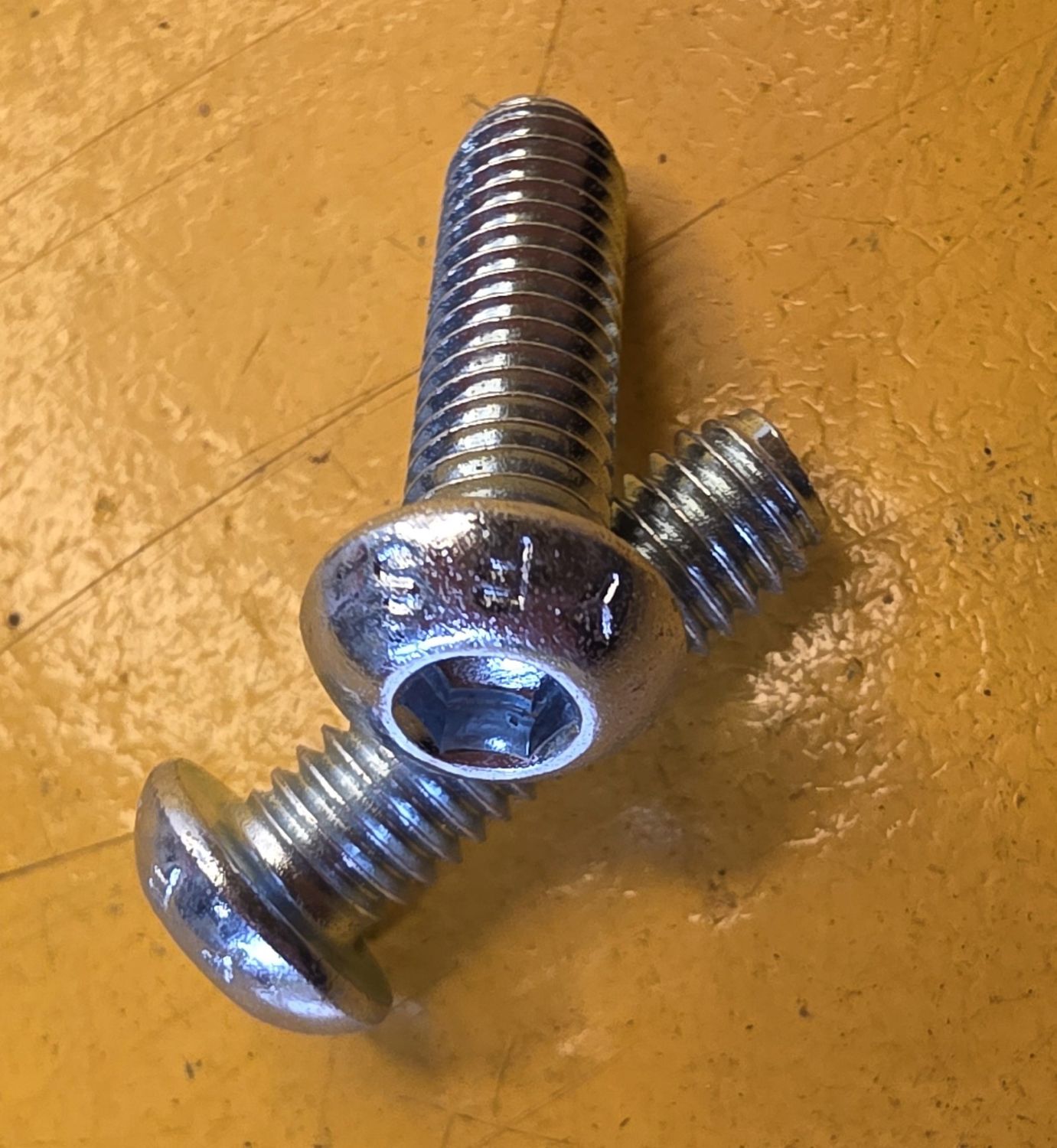 BUTTONHEAD SOCKETSCREW M6X20 STD ZINC 8.8