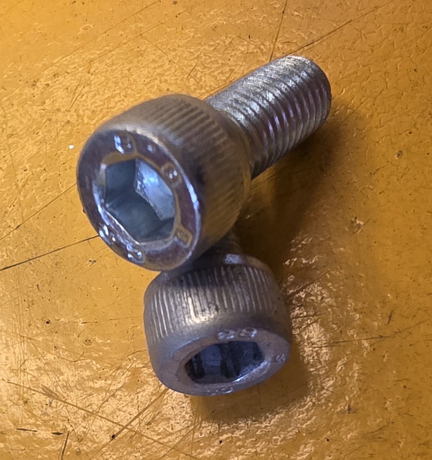 SOCKETHEAD CAPSCREW M8X25 ZINC 8.8