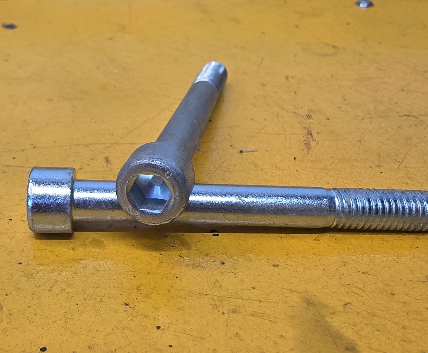 SOCKETHEAD CAPSCREW M8X70 ZINC 8.8