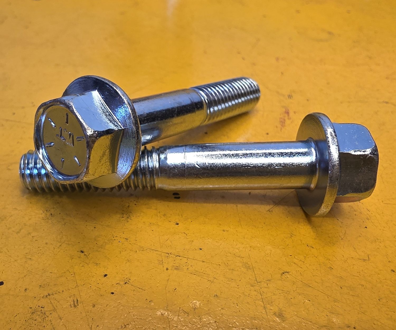 BOLT FLANGE HEAD NON-SERRATED 3/8X2.1/4 UNC ZINC GR 8