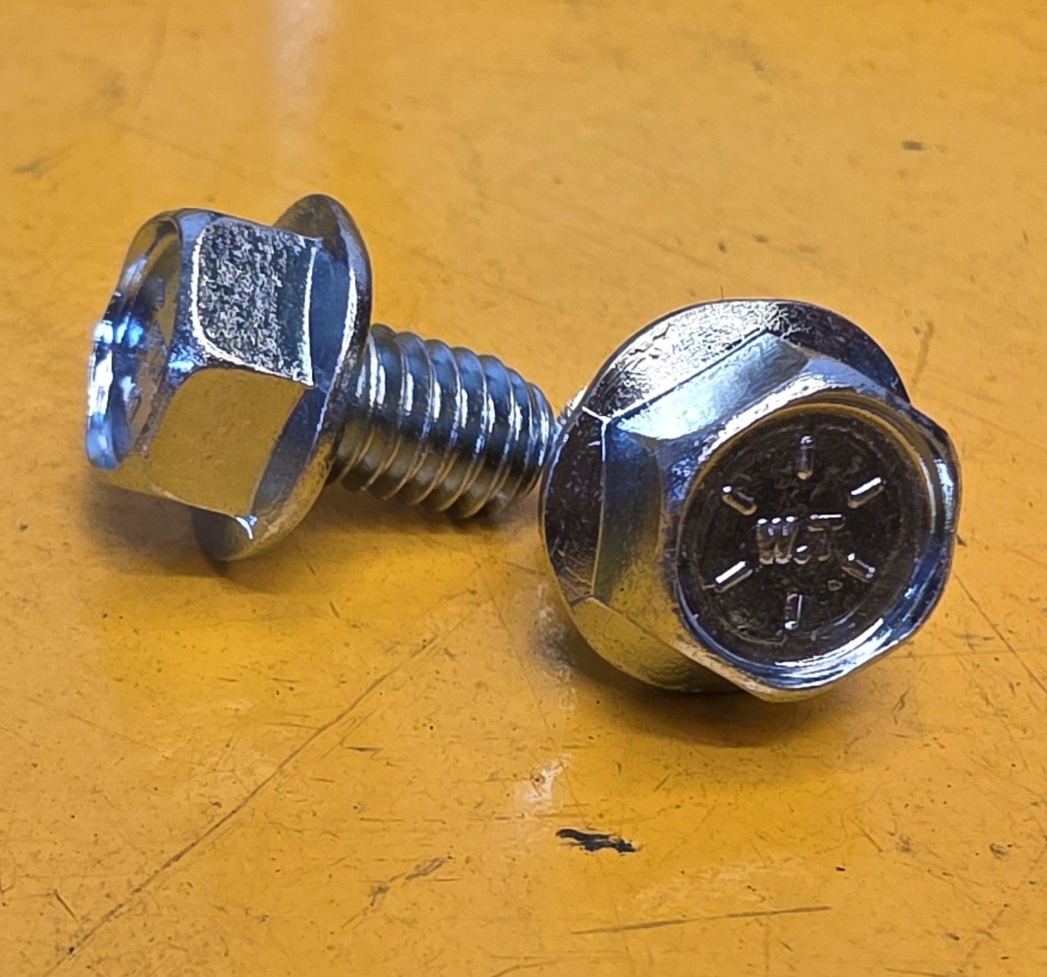 BOLT FLANGE HEAD NON-SERRATED 5/16X1/2 UNC ZINC GR 8