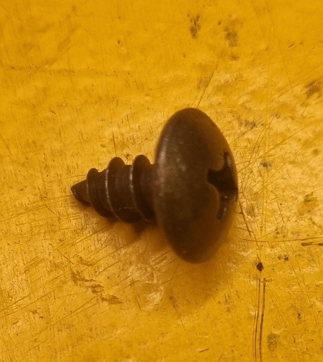 SCREW 14GX1/2 MUSHROOM HEAD BLACK