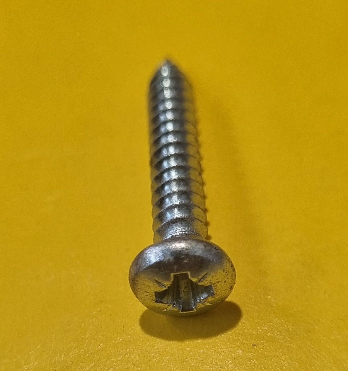 SCREW 8GX1 BUTTON HEAD POZI ZINC