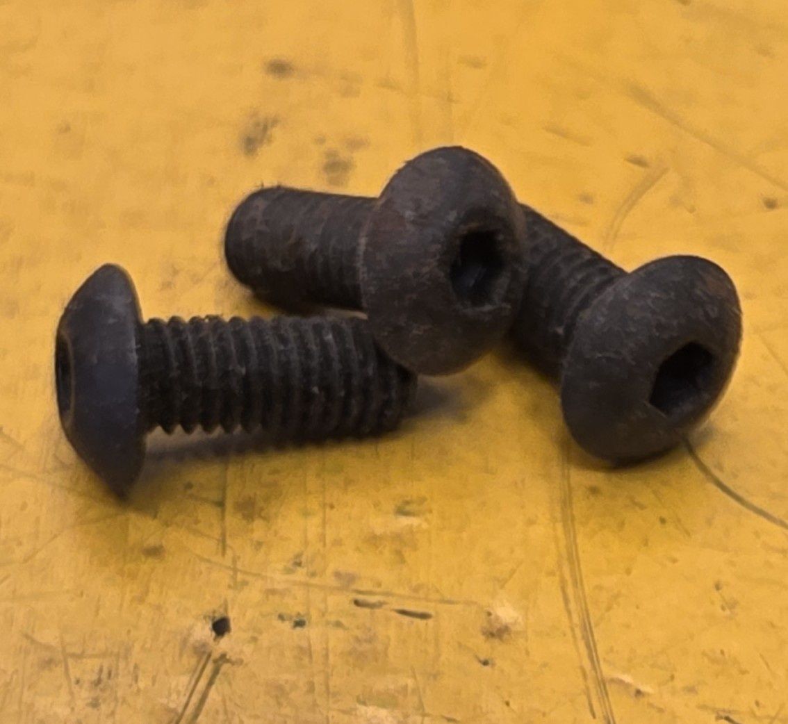 BUTTONHEAD SOCKETSCREW M4X10 BLK