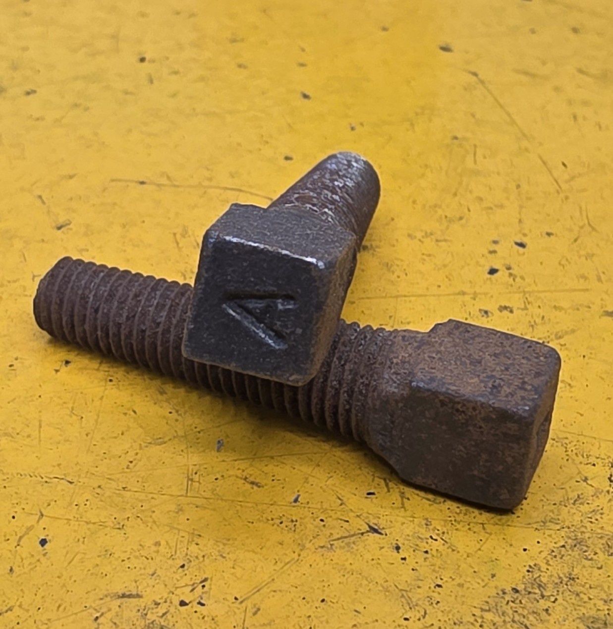 BOLT 1/4 BSF TAPER SQUARE HEAD BLK