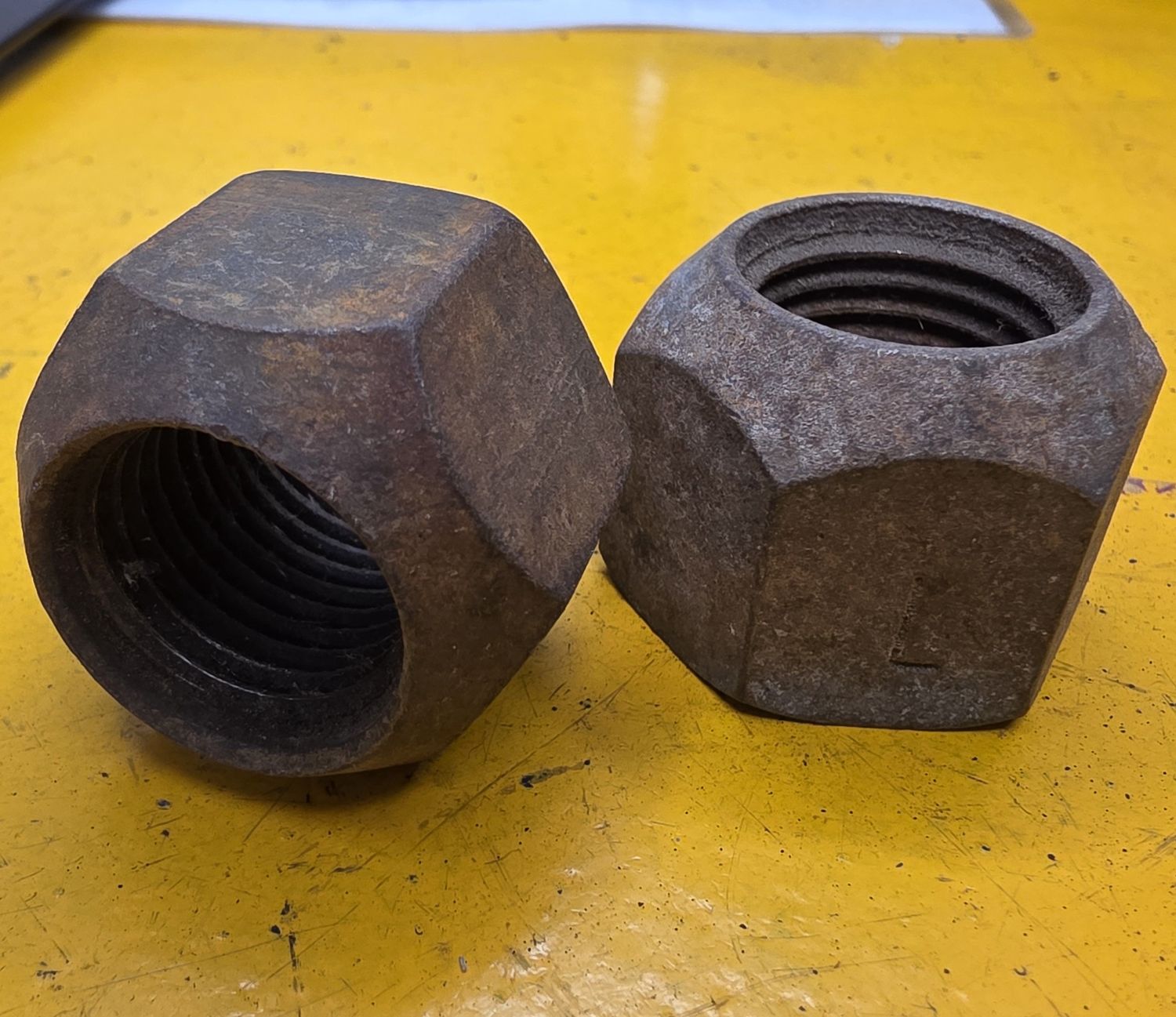 NUT 3/4 AXLE BSF LEFT THREAD ZINC