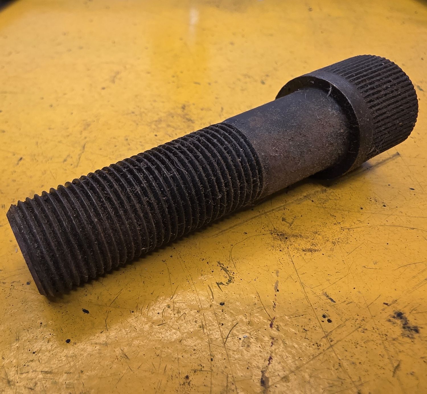 SOCKETHEAD CAPSCREW 3/4X2.3/4 UNF BLK