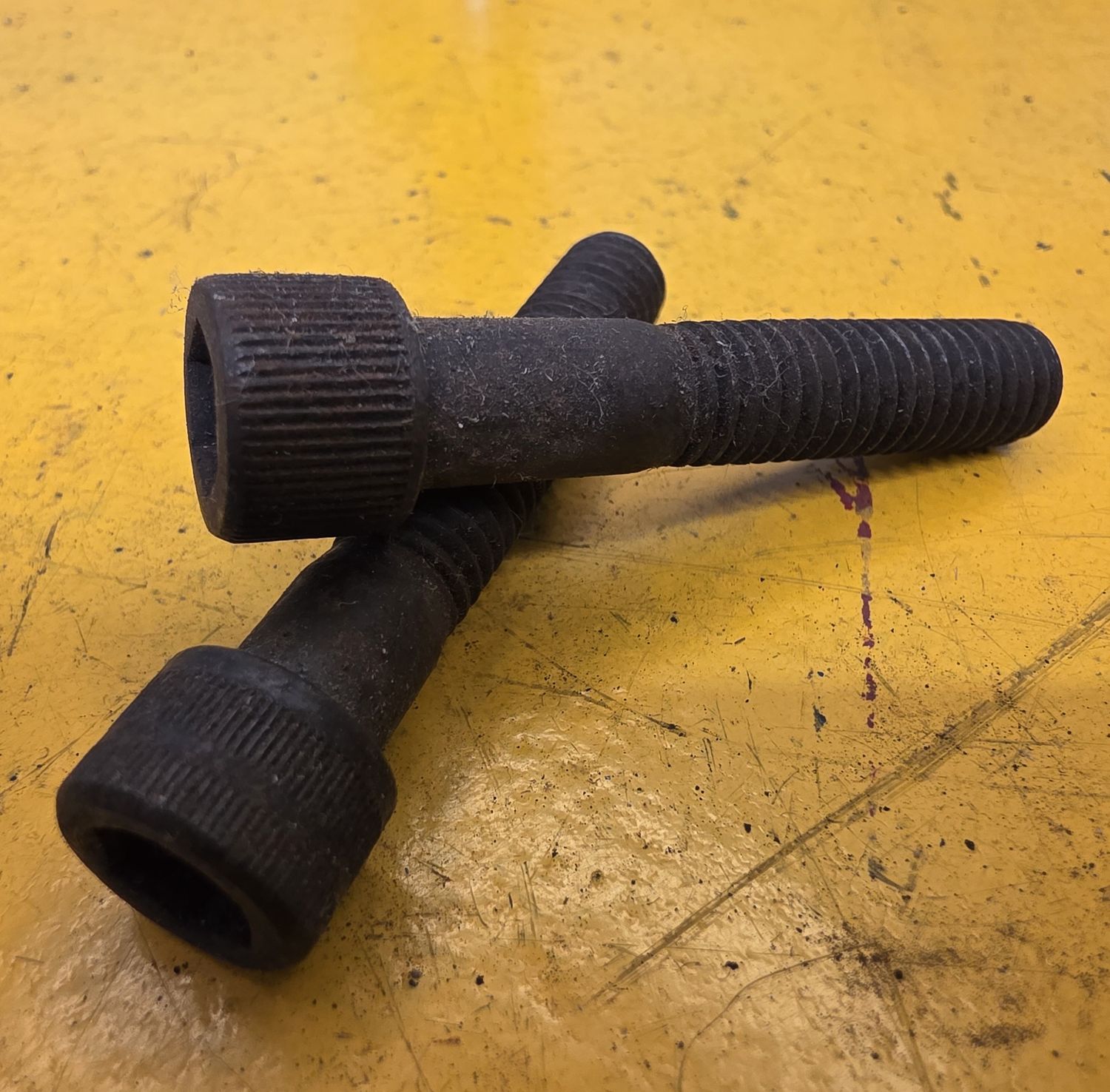 SOCKETHEAD CAPSCREW 3/8X3 UNC BLK