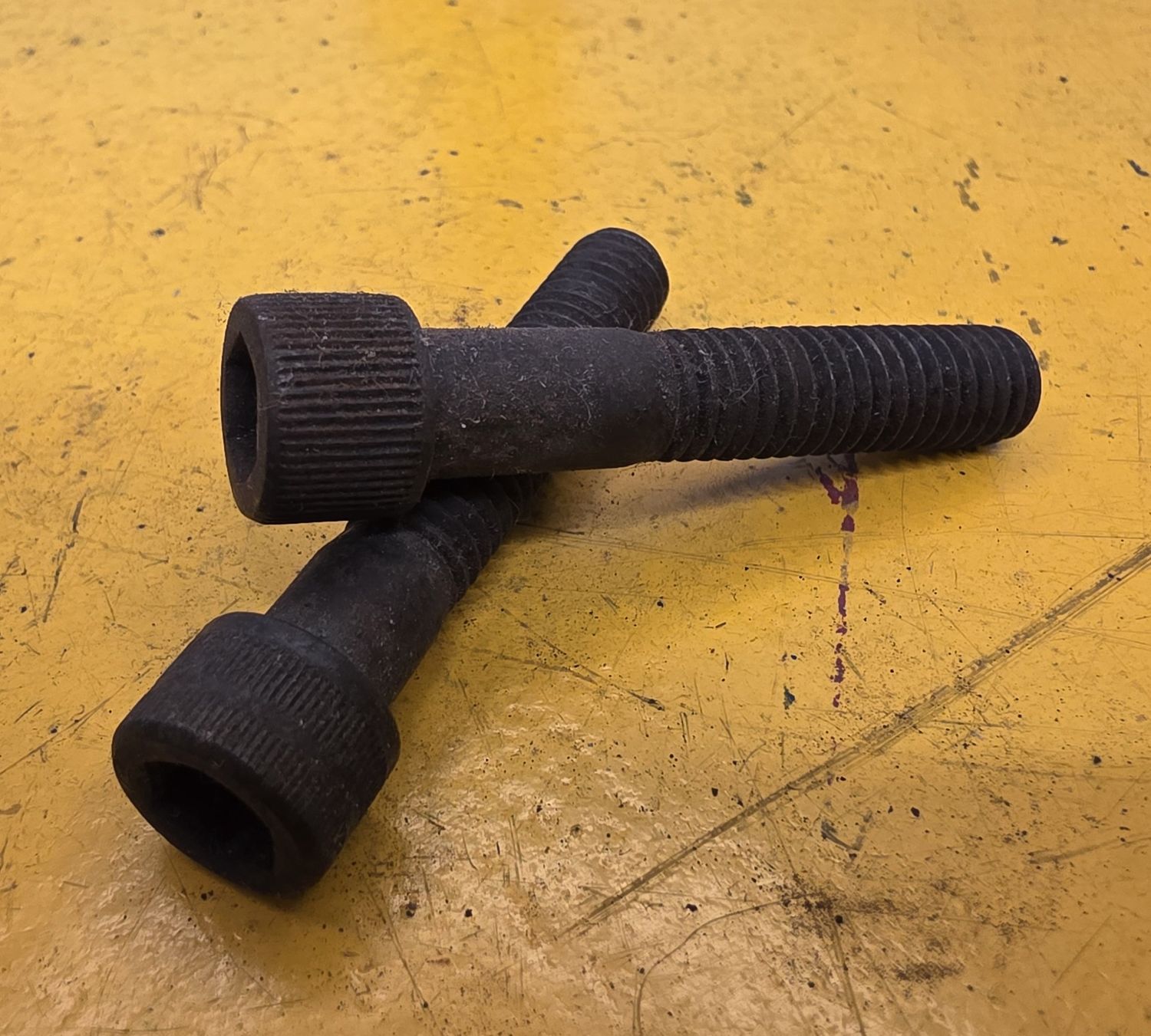 SOCKETHEAD CAPSCREW 5/16X3 UNC BLK