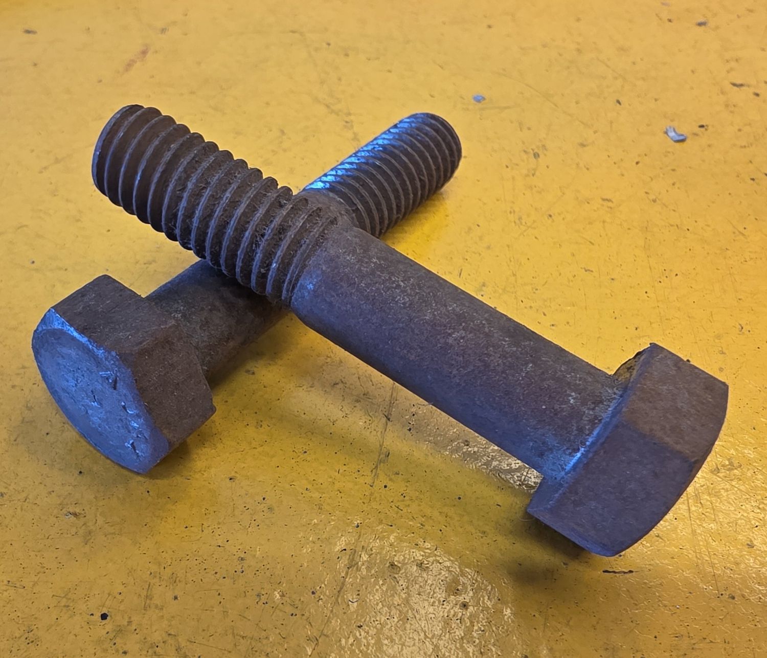 BOLT 1/2X2.1/2 BSW BLK