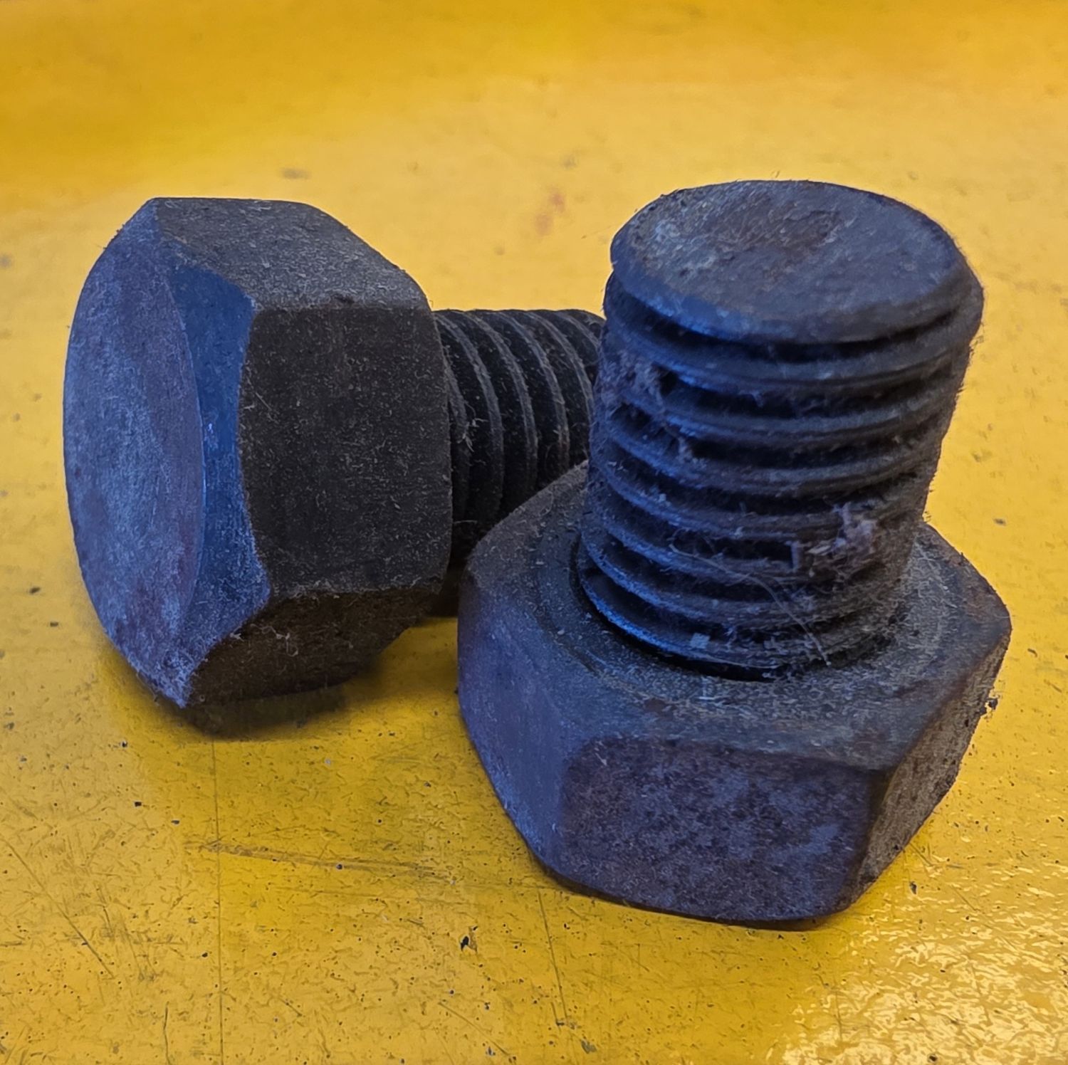 BOLT 5/8X3/4 BSW BLK