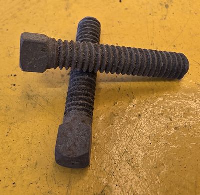 BOLT 1/4X1.1/4 BSW SQUARE HEAD BLK