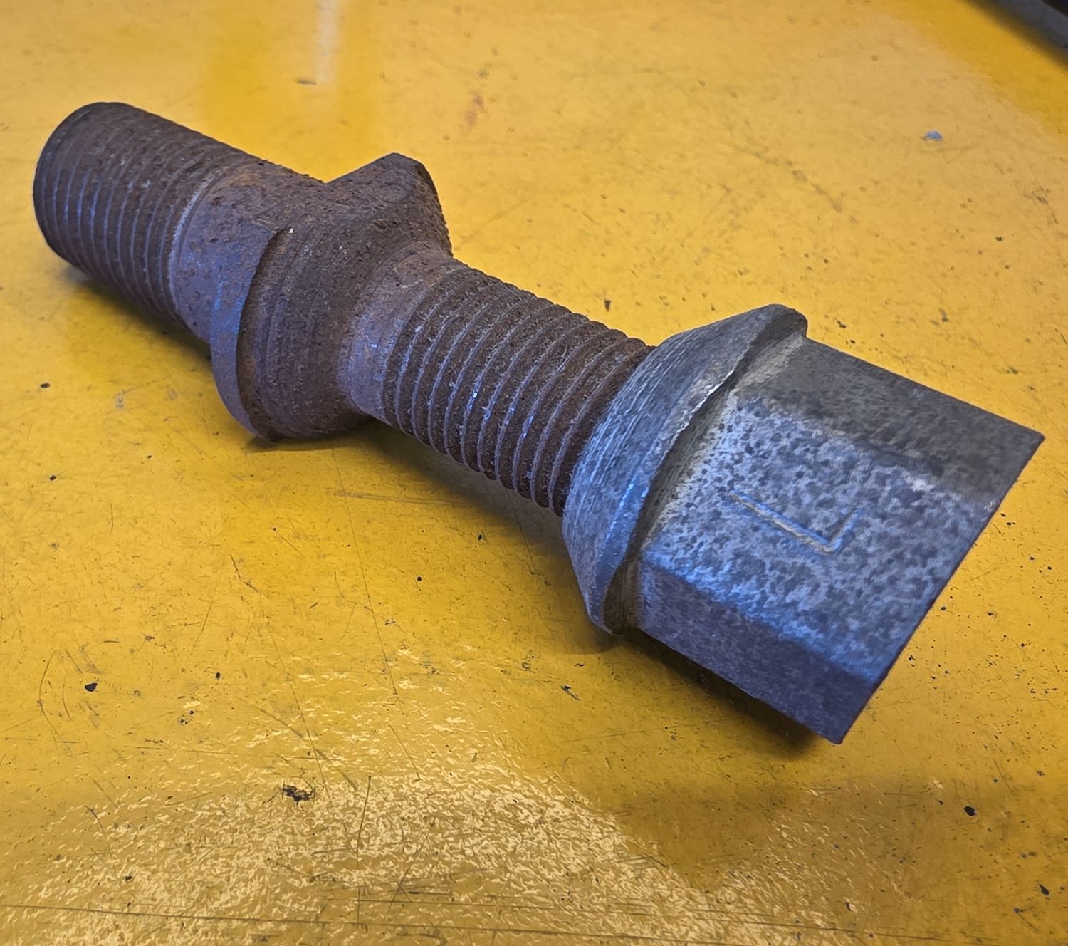 BOLT 3/4 BSF TO 5/8 BSF LEFT BLK