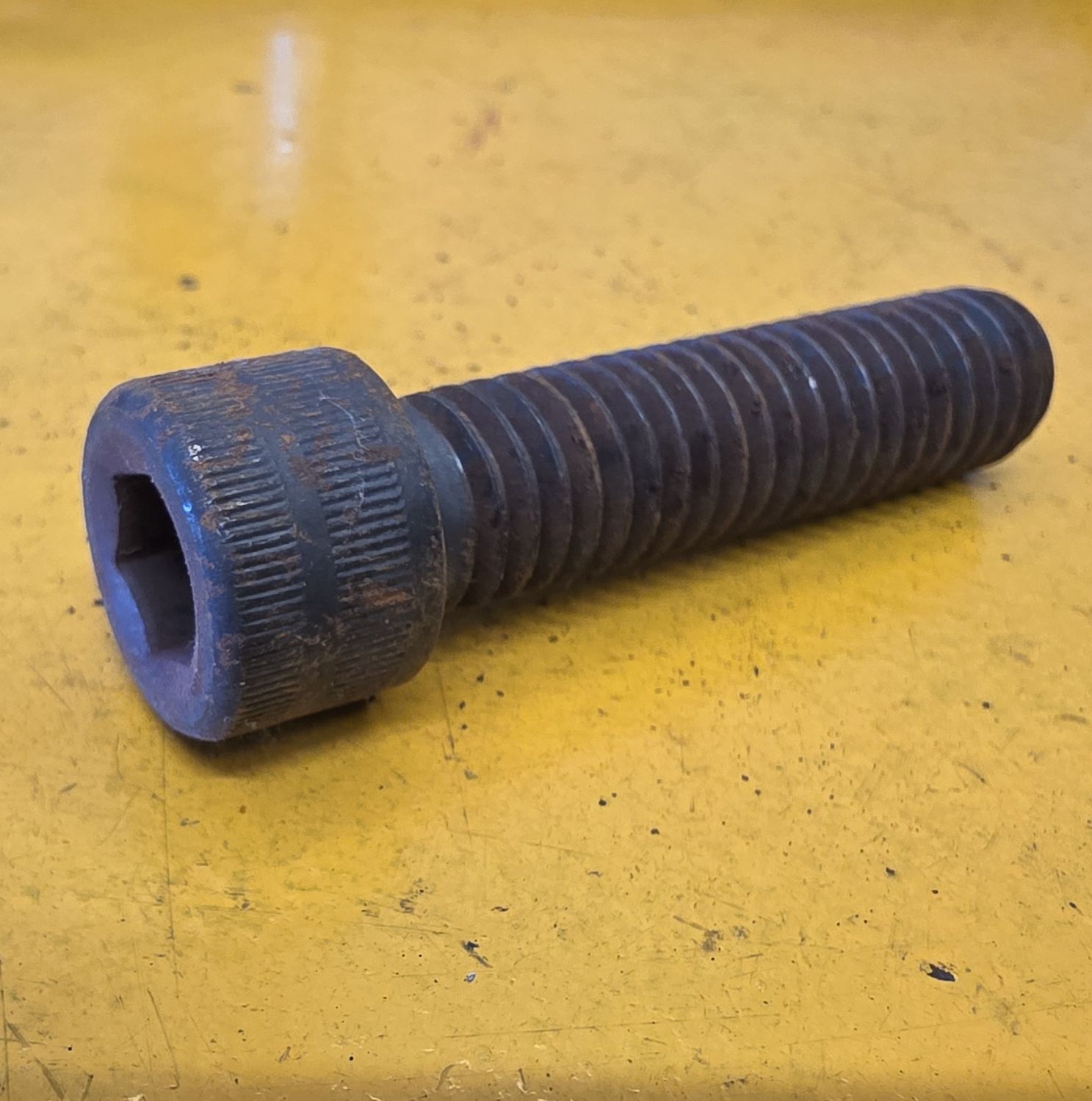 SOCKETHEAD CAPSCREW 1/2X2 BSW BLK