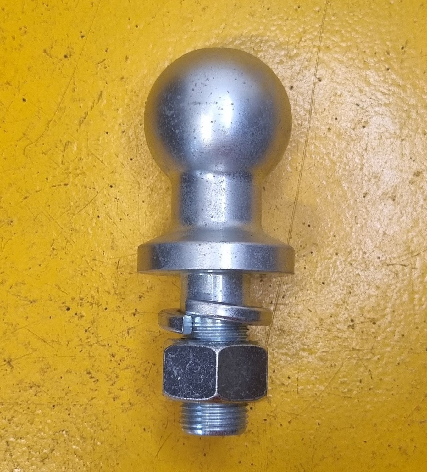 TOW BALL 1.7/8x7/8 SHANK 2500KG