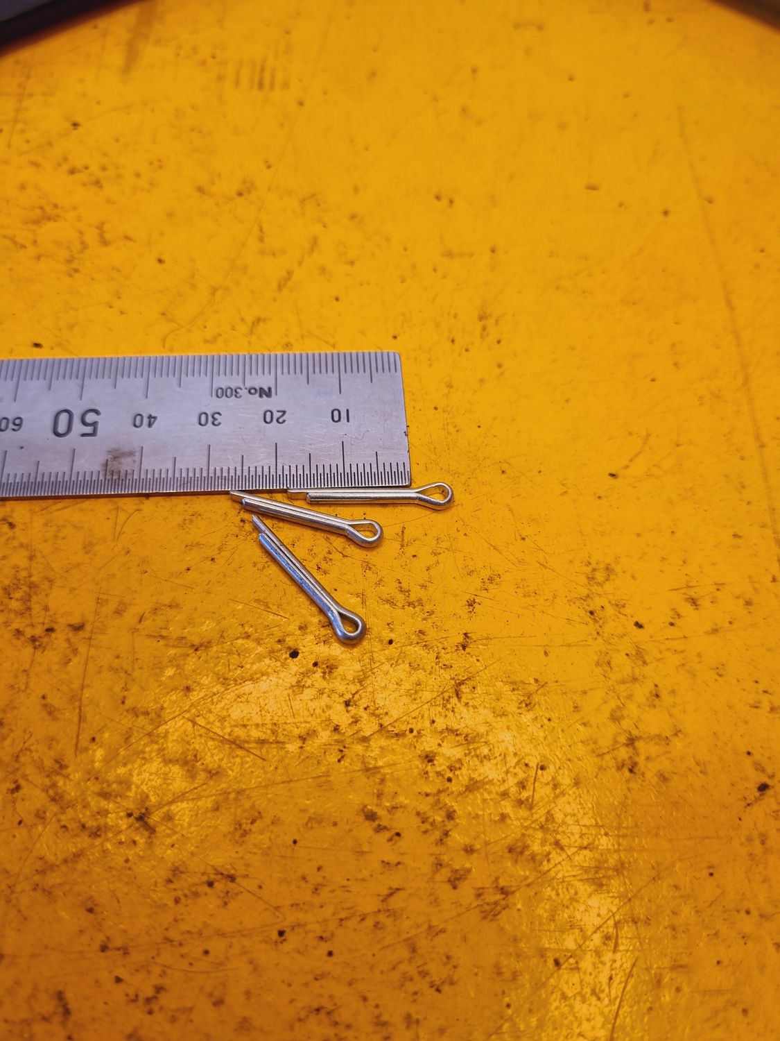 COTTER PIN M2.5X18 ZINC
