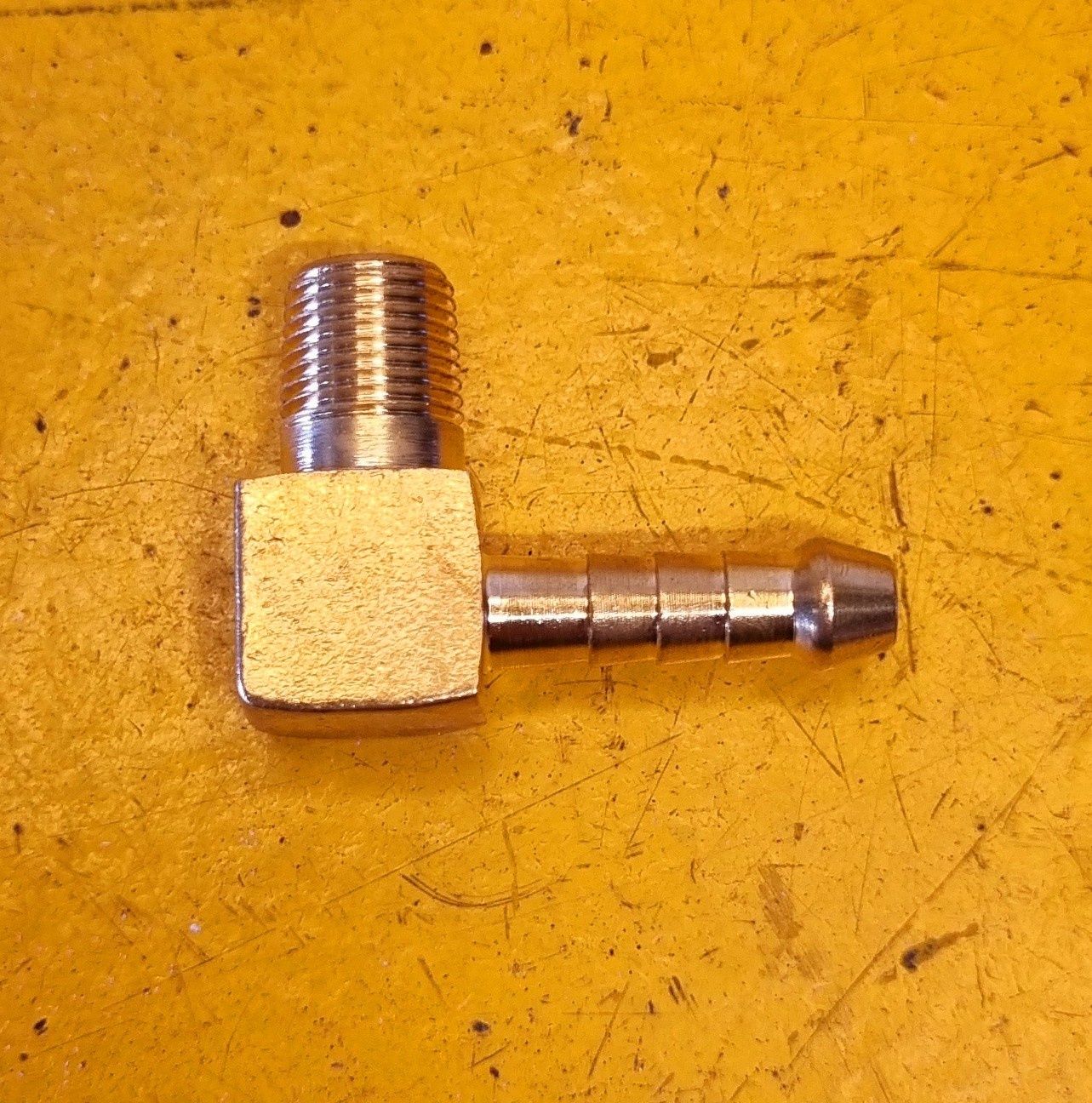 BRASS AIRLINE MALE ELBOW 1/4 HOSE X 1/4 BSP