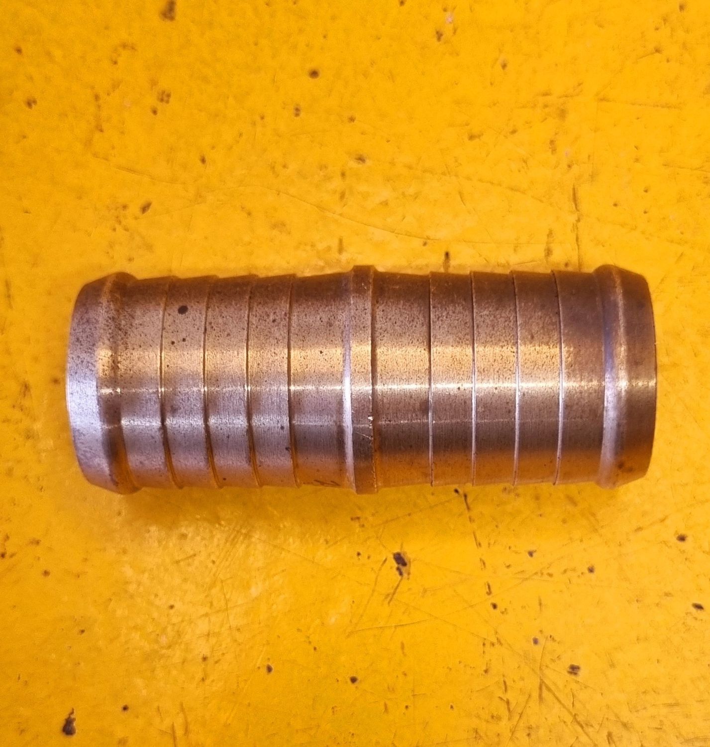 BRASS AIRLINE JOINER 1" HOSE