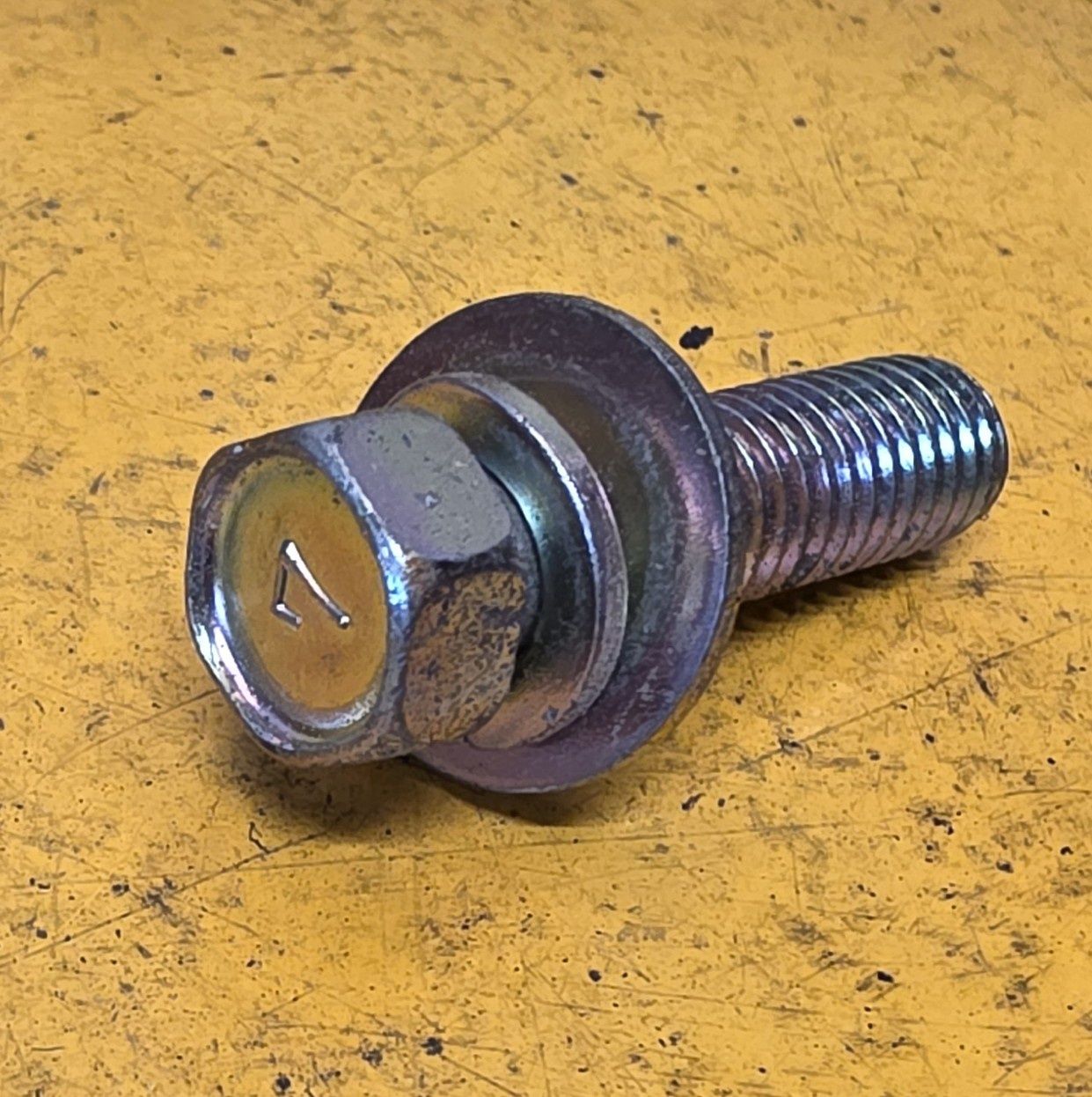 BOLT M10X35 1.5 STD PA YZP JIS